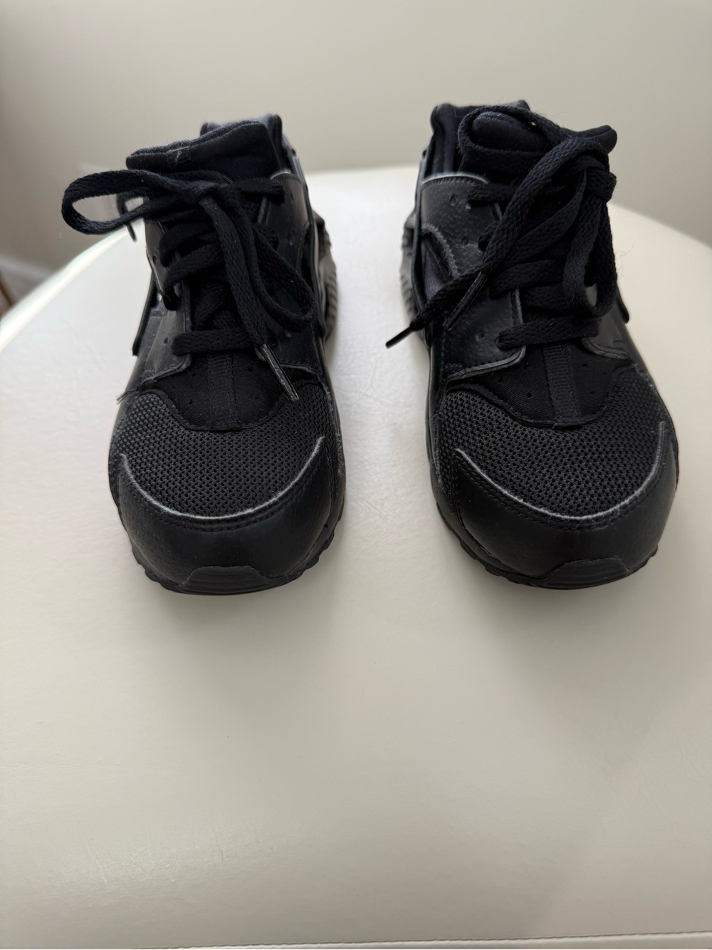 Kids Black NIkE Athletic Sneakers - Lightweight Comfort